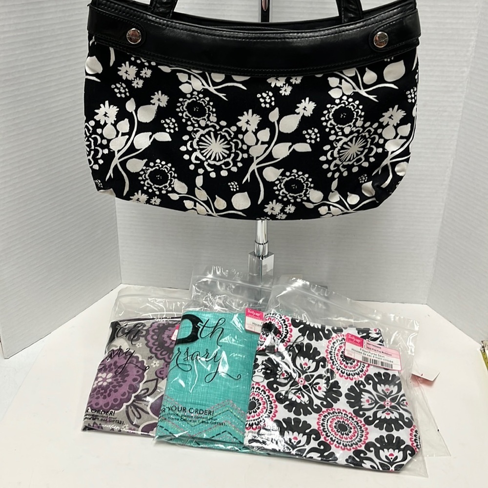 Thirty one bag, with 3 extra new covers!